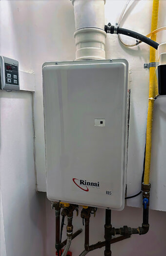 https://mosmanparkhotwater.com.au/uploads/2025/06/hot-water-87450.jpg