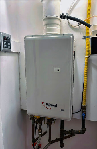 https://mosmanparkhotwater.com.au/uploads/2025/06/thermostatic-water-systems-17709.jpg