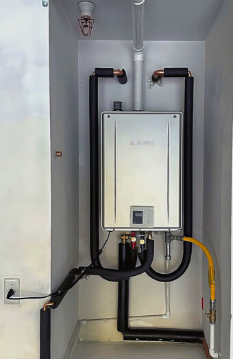 https://mosmanparkhotwater.com.au/uploads/2025/06/thermostatic-water-systems-92621.jpg